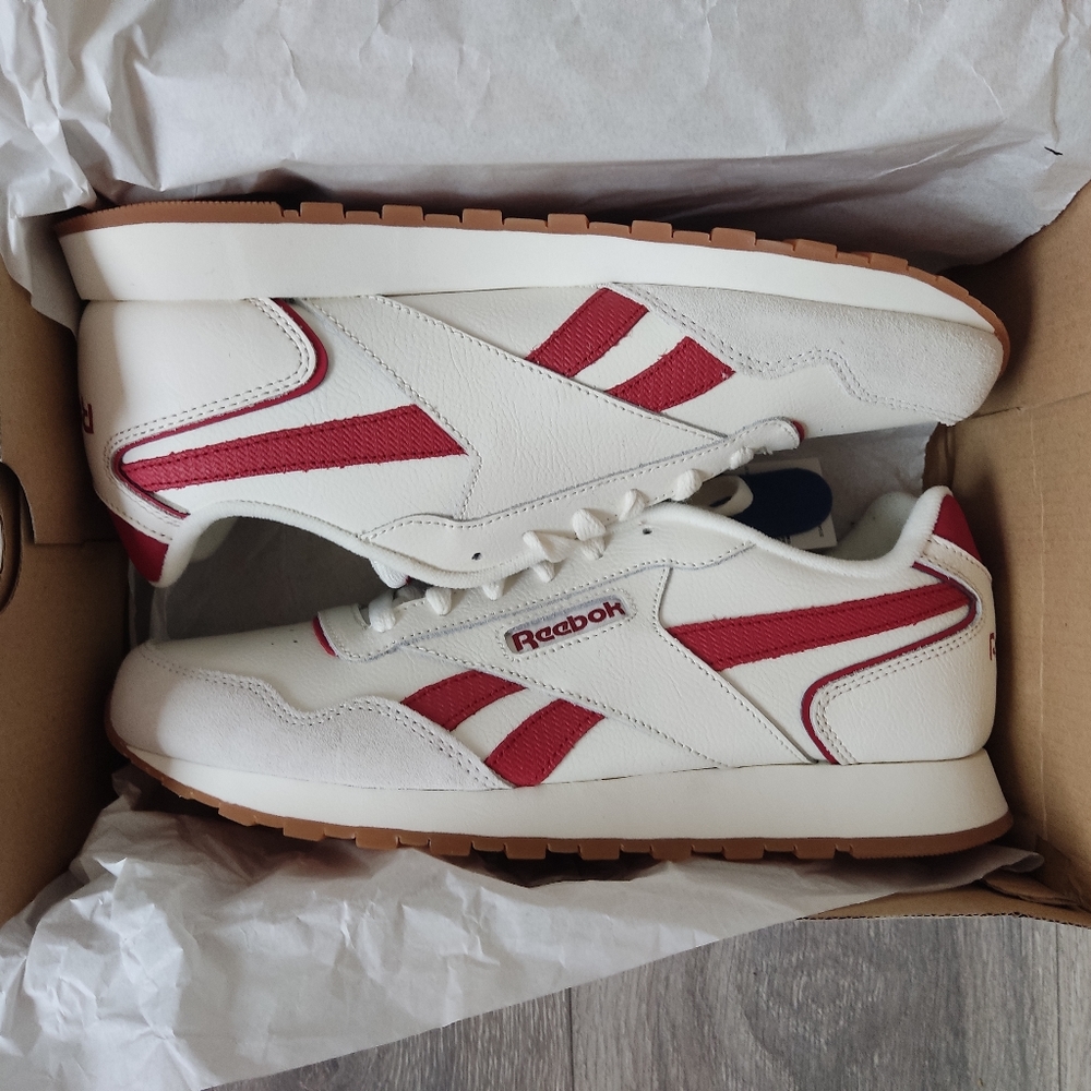 NWT Reebok CL Harman Run